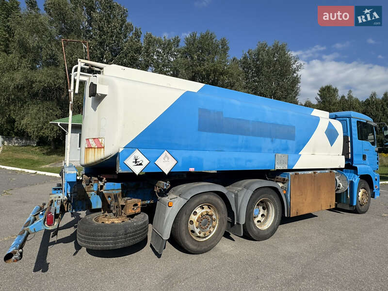 Бензовоз MAN 26.400 2006 в Києві