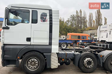 Тягач MAN 26.410 2001 в 