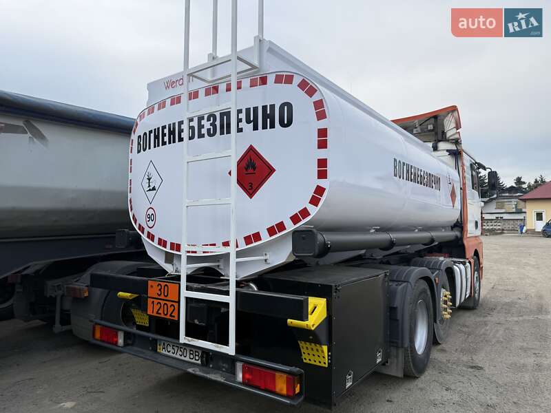 Бензовоз MAN 26.410 2003 в Луцке фото 5 Бензовоз MAN 26.410 2003 в Луцке