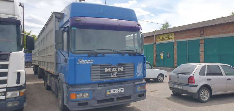 Зерновоз MAN 26.414 2000 в Диканьці