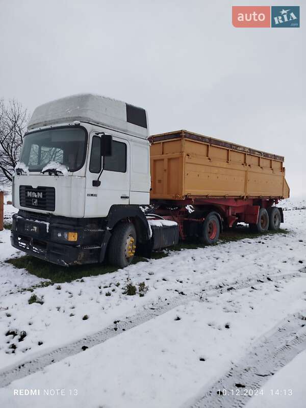 Самоскид MAN 26.414 2000 в Чернівцях