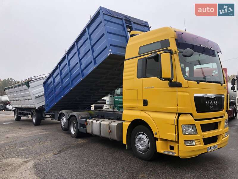 Самосвал MAN 26.440 2011 в 