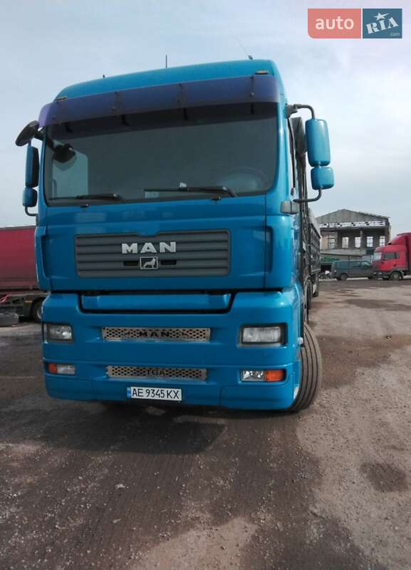 Контейнеровоз MAN 26.440 2007 в Дніпрі