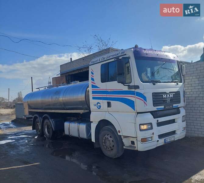 Цистерна MAN 26.463 2001 в Днепре