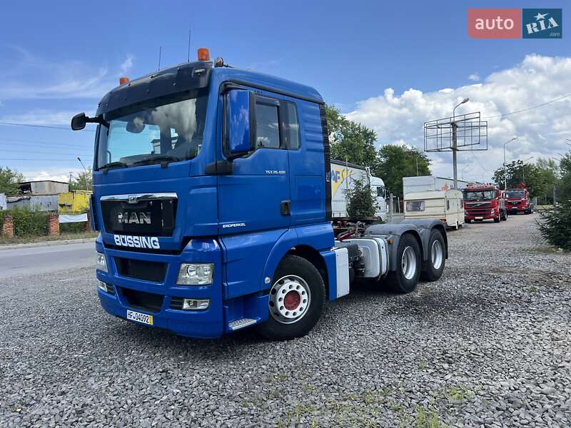 Тягач MAN 26.480 2013 в Хусте