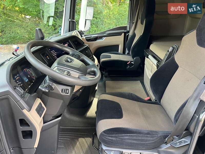 Контейнеровоз MAN 26 2021 в Черновцах