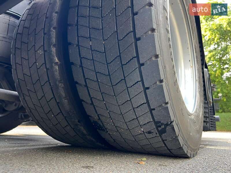 Контейнеровоз MAN 26 2021 в Черновцах