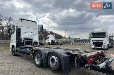 Контейнеровоз MAN 26 2020 в Черновцах