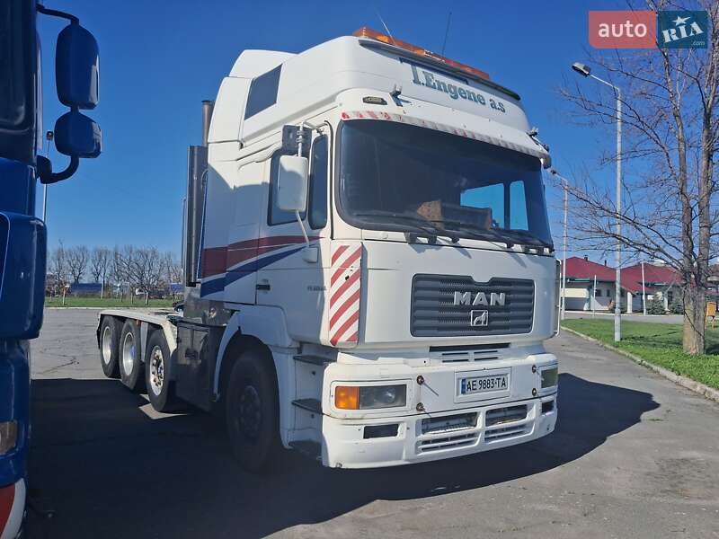 Тягач MAN 41 2001 в Днепре