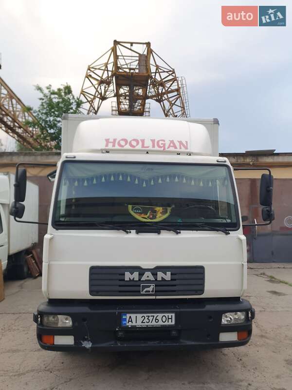 Вантажний фургон MAN 8.163 2001 в 