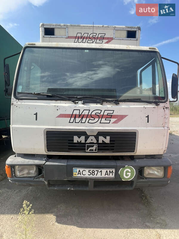 Вантажний фургон MAN 8.163 2000 в Ковелі
