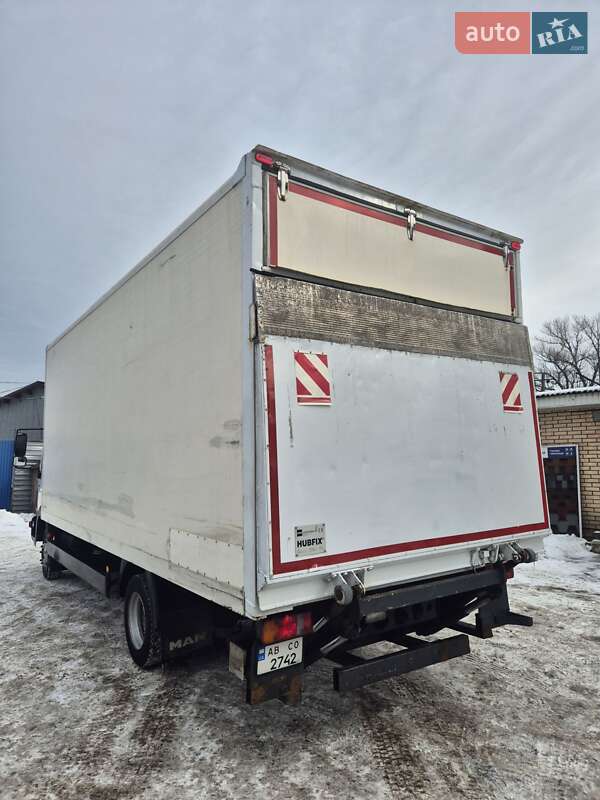 Вантажний фургон MAN 8.163 2000 в Києві
