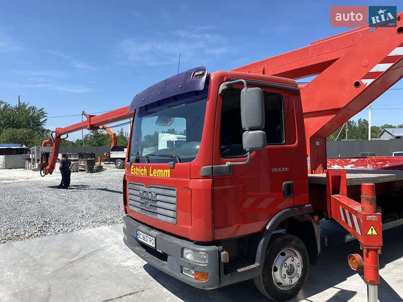 Автовишка MAN 8.180 2005 в Львові
