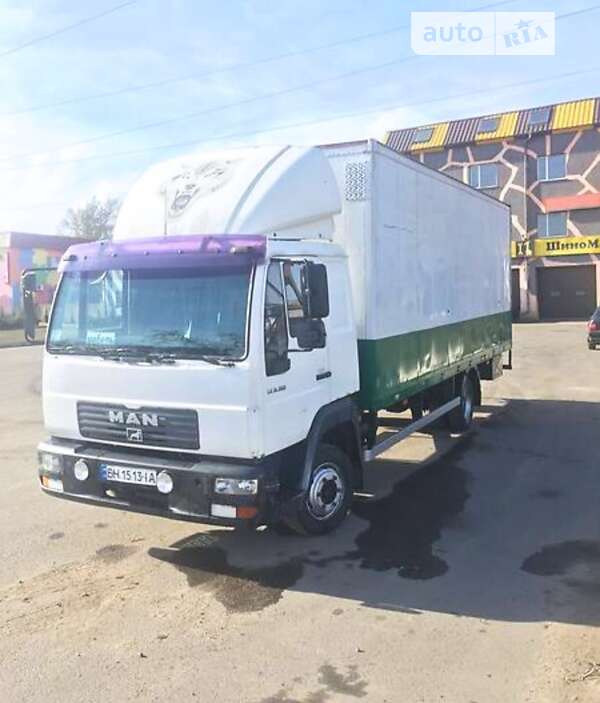 Грузовой фургон MAN 8.180 2005 в Вознесенске