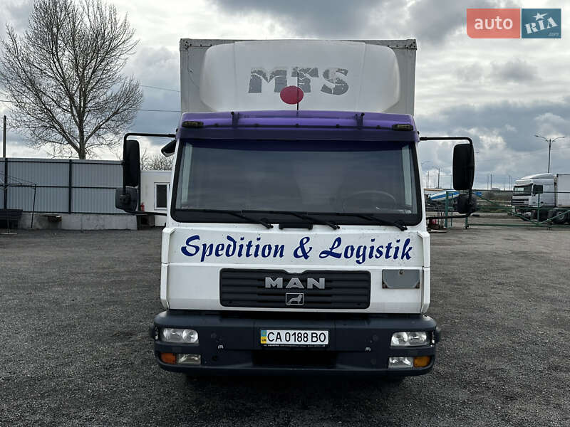 Вантажний фургон MAN 8.180 2005 в Умані