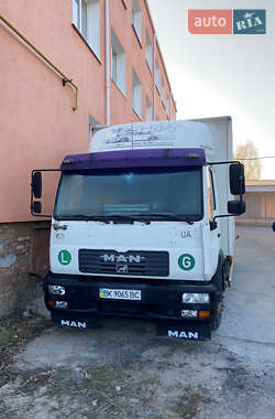 Вантажний фургон MAN 8224 2003 в Рівному