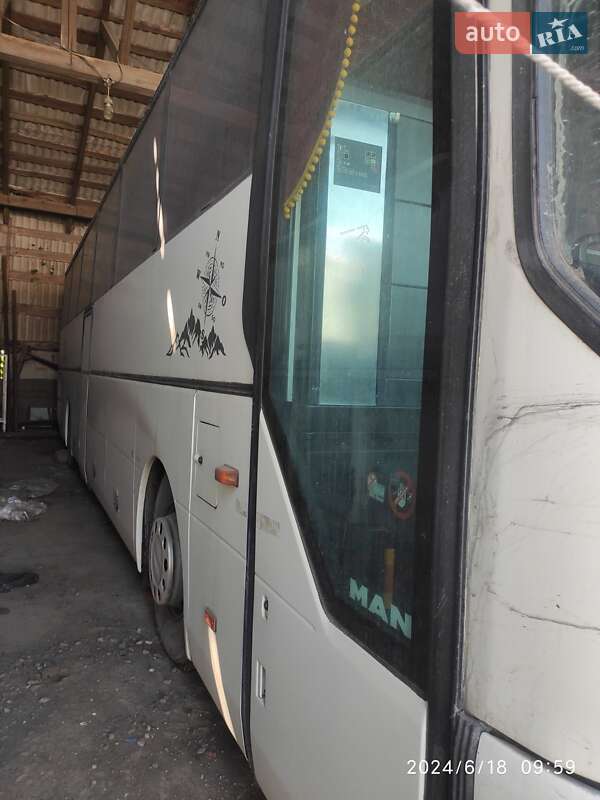 Туристичний / Міжміський автобус MAN A03 2000 в Сумах