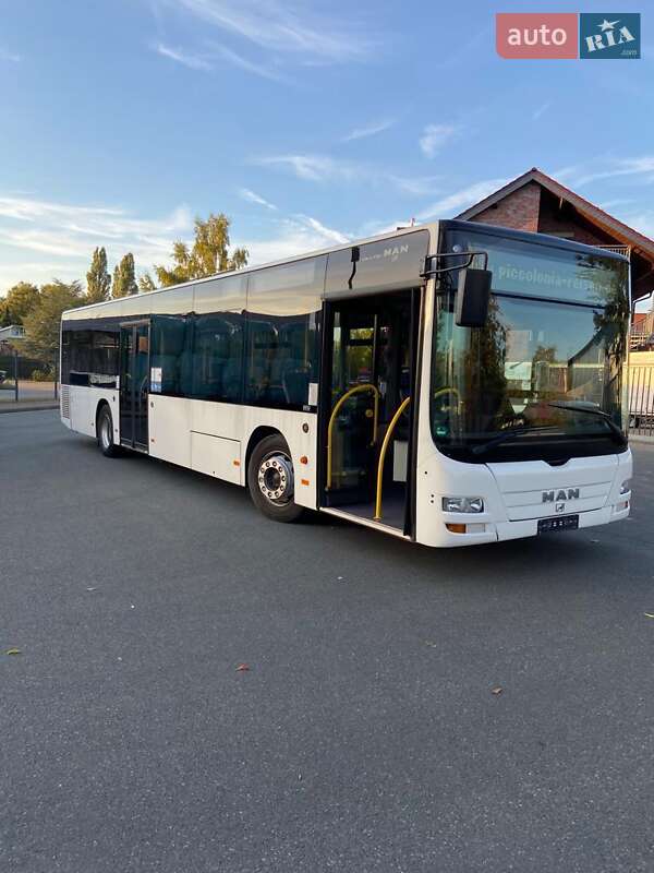Городской автобус MAN A21 2010 в Ровно