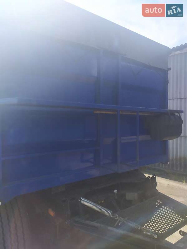 Контейнеровоз MAN F 2000 2001 в Кривом Озере