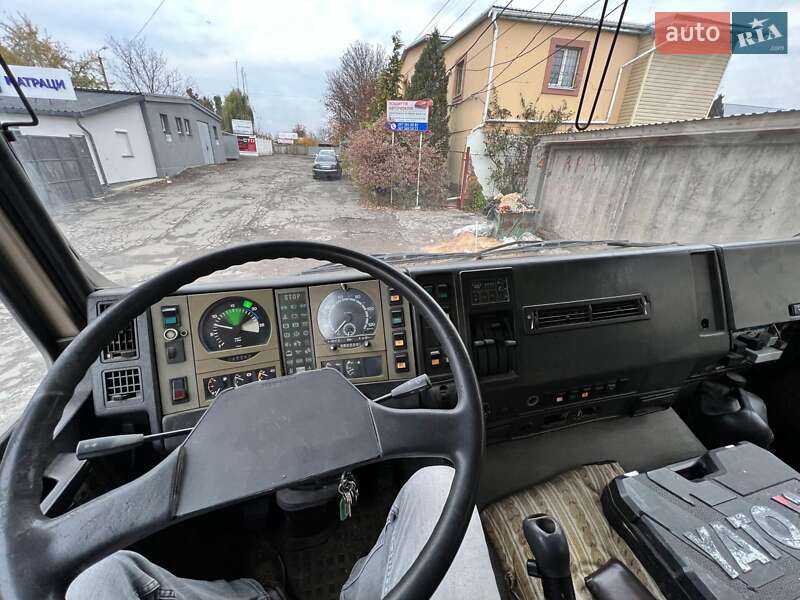 Кран-манипулятор MAN F 2000 2000 в Ровно
