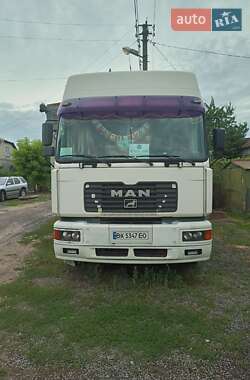 Тягач MAN F 2000 2001 в Волочиске