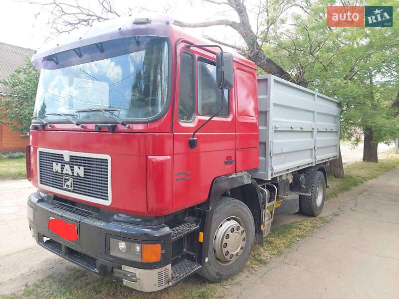 Самоскид MAN F 2000 1995 в Ізмаїлі