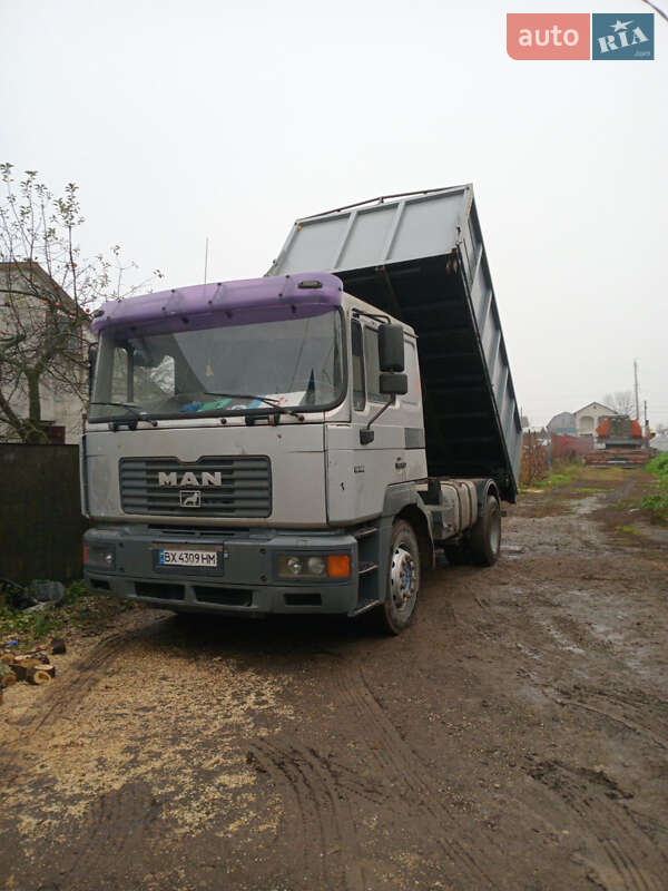 Тягач MAN F 2000 1999 в Віньківцях