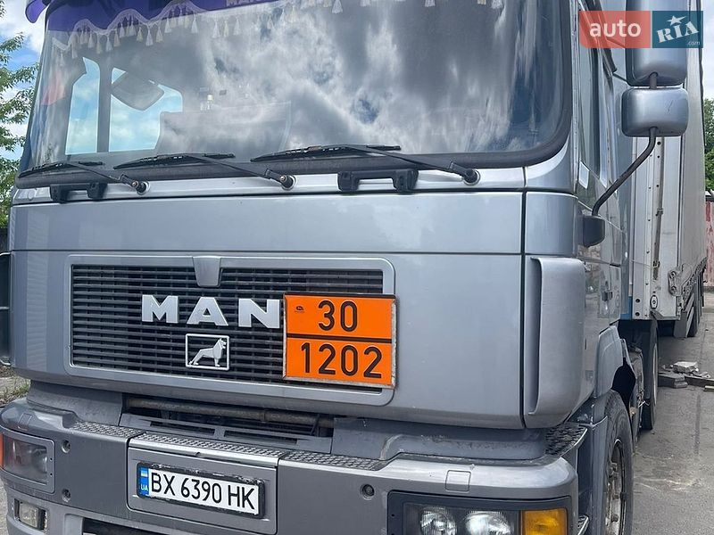 Тягач MAN F 2000 2000 в Вінниці
