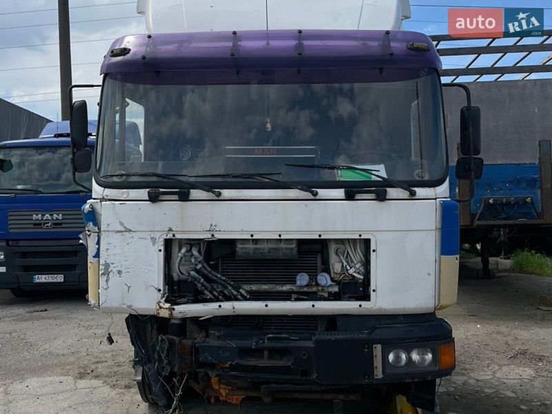 Тягач MAN F 2000 2001 в Бородянке