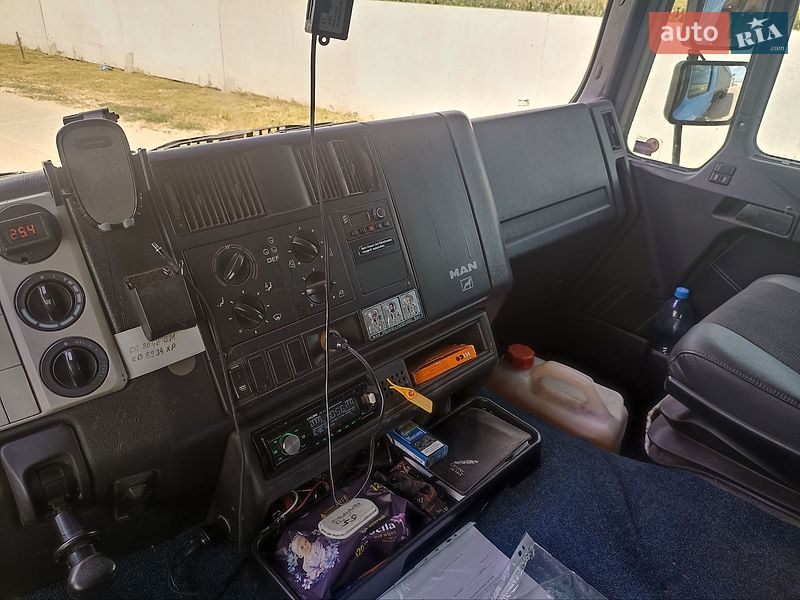Тягач MAN F 2000 1997 в Коропе