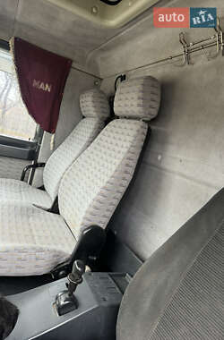 Грузовой фургон MAN L 2000 1996 в 