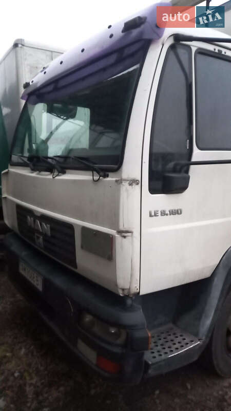 Вантажний фургон MAN L 2000 2005 в Житомирі