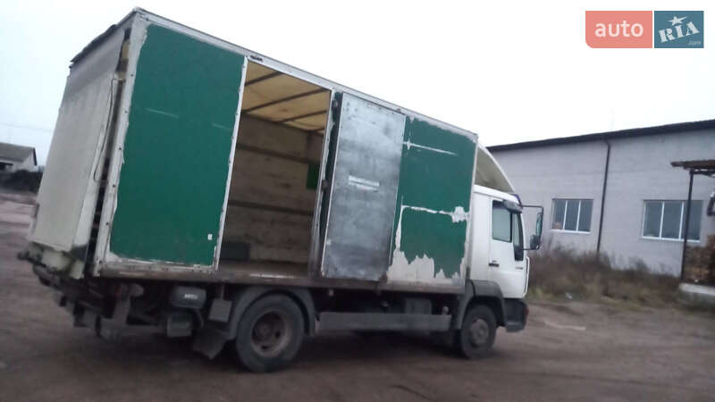Вантажний фургон MAN L 2000 2005 в Житомирі