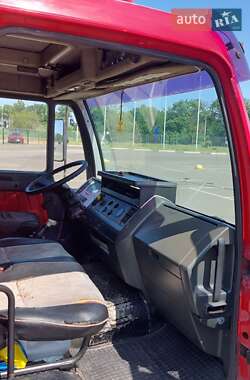 Вантажний фургон MAN L 2000 2002 в 