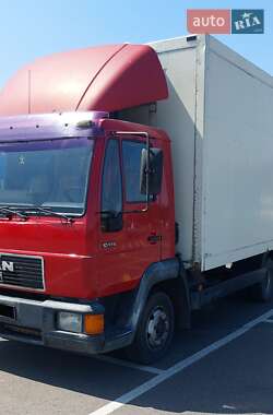Вантажний фургон MAN L 2000 2002 в 