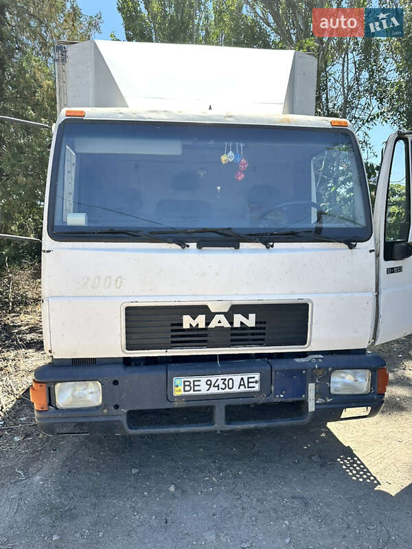 Грузовой фургон MAN L 2000 2000 в 