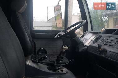Грузовой фургон MAN L 2000 1999 в 