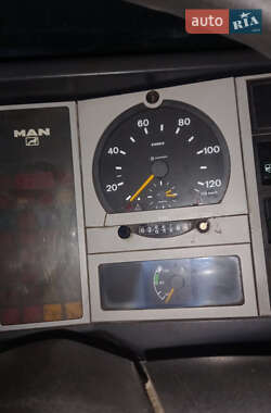 Вантажний фургон MAN L 2000 2005 в 