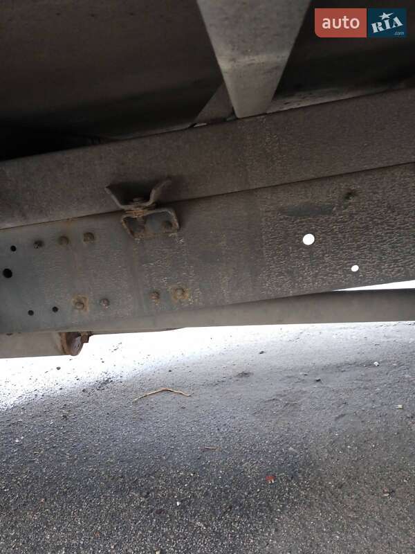 Грузовой фургон MAN L 2000 1998 в Переяславе