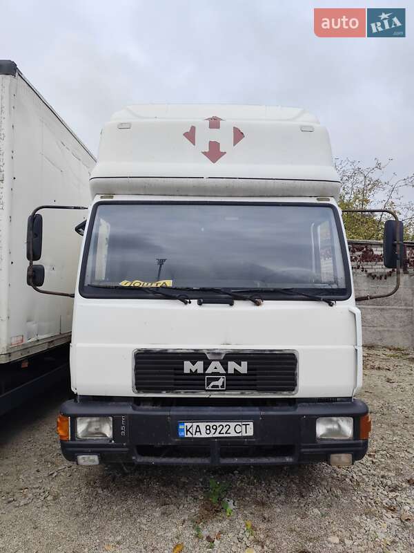 Грузовой фургон MAN L 2000 1998 в Переяславе