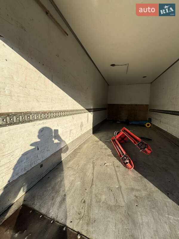 Грузовой фургон MAN L 2000 2001 в Виннице