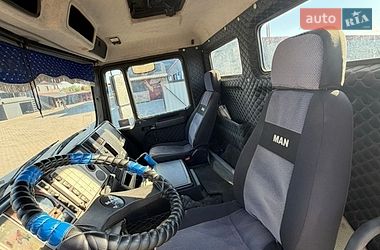 Евакуатор MAN L 2000 2000 в Умані