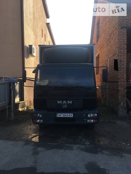 Грузовой фургон MAN LE 8.150 2005 в Тячеве