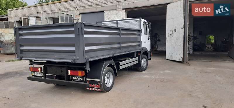 Самосвал MAN LE 8.180 2004 в Новомосковске