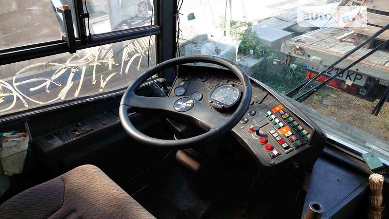 Городской автобус MAN NL 202 1997 в Киеве