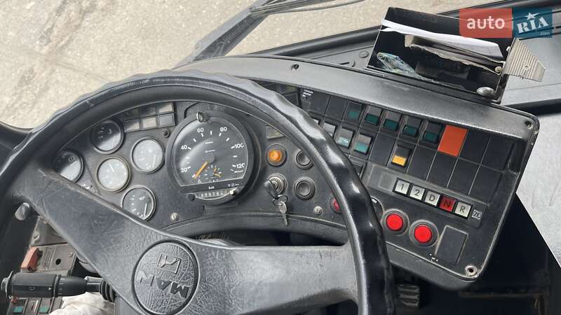 Городской автобус MAN NL 202 1993 в Кременчуге