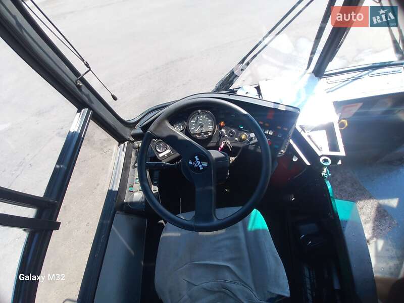 Міський автобус MAN NL 202 1998 в Стрию