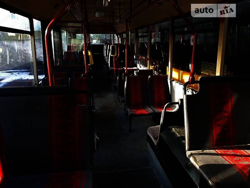 Міський автобус MAN NL 222F 1995 в Львові