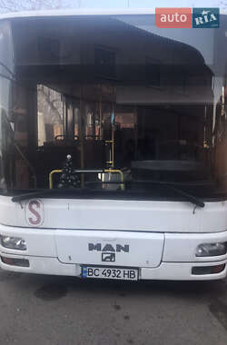 Городской автобус MAN NM 223 2002 в Дрогобыче