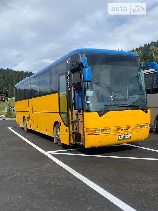 Туристический / Междугородний автобус MAN S 2000 2003 в 